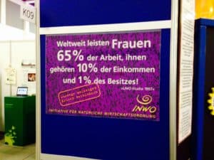 Mit einem einfachen Plakat einen Hingucker für Geschlechtergerechtigkeit erzeugen – gekonnte Aktion!